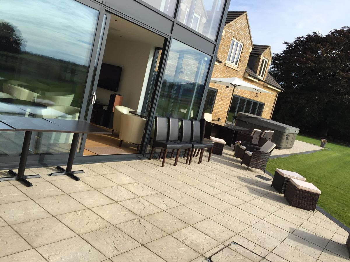 Woodhouse Farm Lodge สปอลดิง ภายนอก รูปภาพ