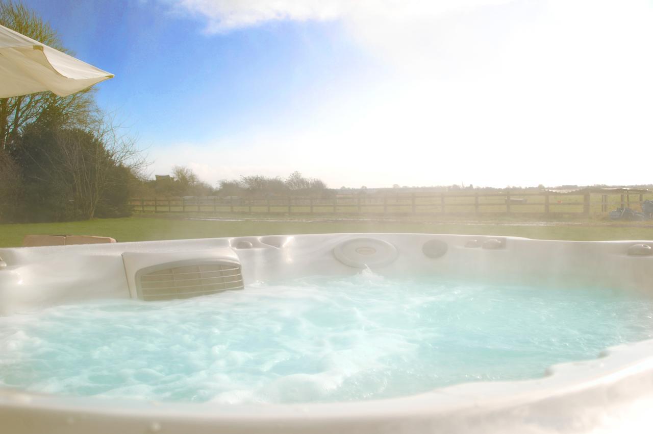 Woodhouse Farm Lodge สปอลดิง ภายนอก รูปภาพ